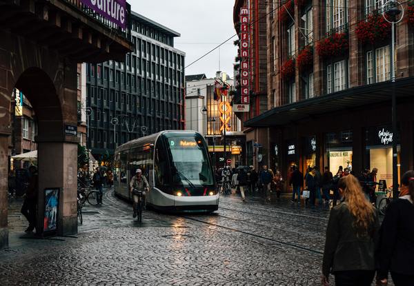 FRSXB - Strasbourg - Tram - Credits Kanan Khasmammadov.jpg